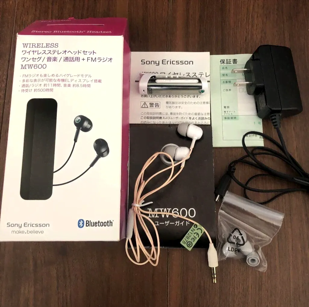 SONY Ericsson MW600 earphones Sony Mobile Bluetooth wireless stereo head used-0
