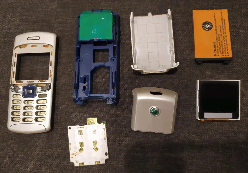 Телефон Sony Ericsson T230 C290-0
